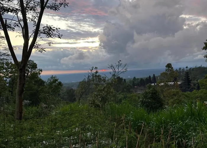 منزل للإقامة Bali Basuki Retreat Center